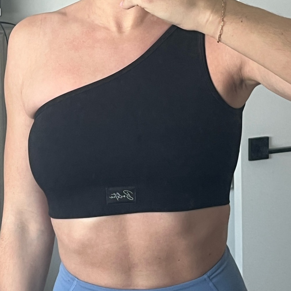 Bo and tee one shoulder bra